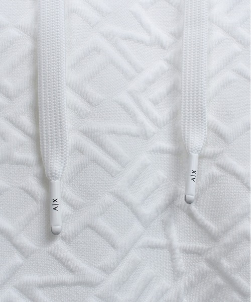 ARMANI EXCHANGE（アルマーニエクスチェンジ）の「【ARMANI EXCHANGE】AX オールオーバージャカードロゴ フーデッドスウェットプルオーバー ジャガードプルパーカー（パーカー・メンズ・ホワイト/ブラック・3/2/1）」の7枚目の写真