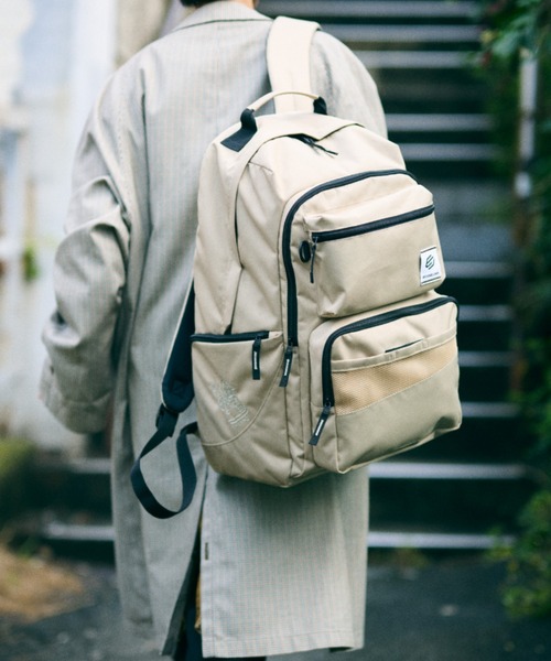 EDGELINK(エッジリンク)の「リュックサック ポケットパック_NJ 37L 60272(バックパック/リュック・メンズ・ブラック/マルチ/ベージュ/オレンジ・FREE)」の1枚目の写真