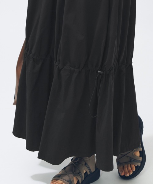 PUMA（プーマ）の「プーマ PUMA SUMMER ウーブン ロングスカート（ワンピース・レディース・カーキ/ブラック・M/L）」の12枚目の写真