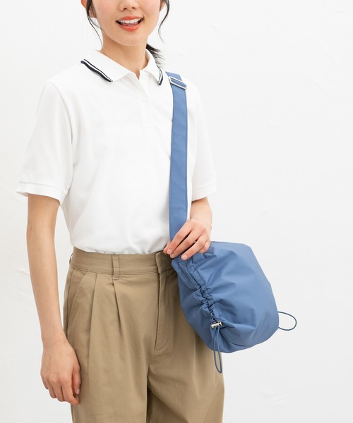 Honeys（ハニーズ）の「【撥水加工】ドロストミニショルダー（ショルダーバッグ・レディース・アイボリー/ライトグレー/ブラック/ブルー・FREE）」の10枚目の写真