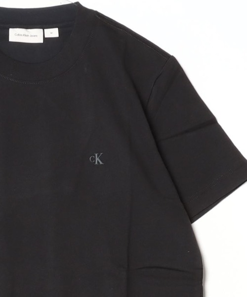 Calvin Klein Jeans（カルヴァンクラインジーンズ）の「CALVIN KLEIN JEANS カルバンクラインジーンズ HEAVY REGULAR TEE ヘビーウェイト レギュラーフィット ショートスリーブTシャツ（Tシャツ/カットソー・メンズ・ホワイト/ブラック・M/L/XL）」の2枚目の写真