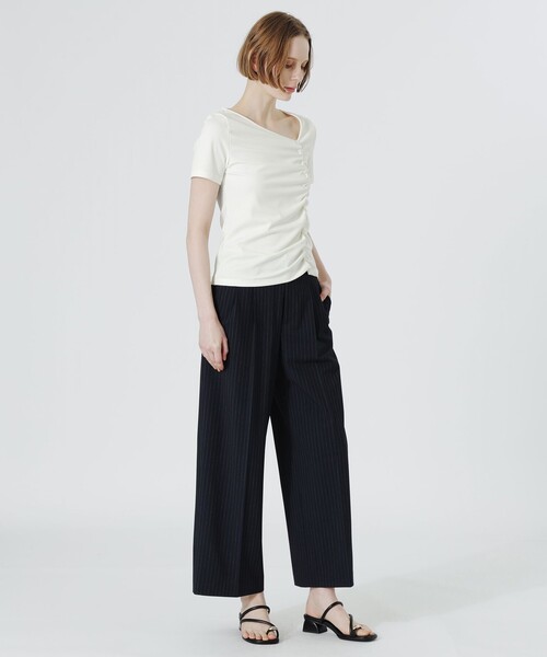 LOVELESS（ラブレス）の「アシンメトリーネックトップス（Tシャツ/カットソー・レディース・オフホワイト/チャコールグレー/ブラック・36）」の6枚目の写真