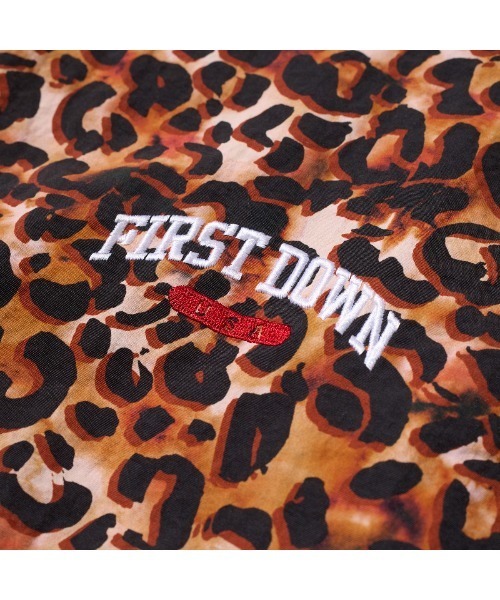 FIRST DOWN(ファーストダウン)の「FIRST DOWN TASLAN NYLON TRACK JACKET(ファーストダウン タスランナイロン トラックジャケット)(ナイロンジャケット・メンズ・ネイビー/レオパード/ブラック・LARGE/X-LARGE/MEDIUM)」の5枚目の写真