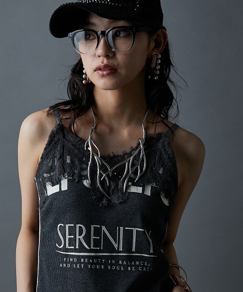 GEVS.（ジェイヴィス）の「ロゴプリントテレコキャミソール＜大きいサイズ有＞GEVS.（キャミソール・レディース・オートミール/杢グレー・LL/3L/4L/5L/M/L）」の2枚目の写真