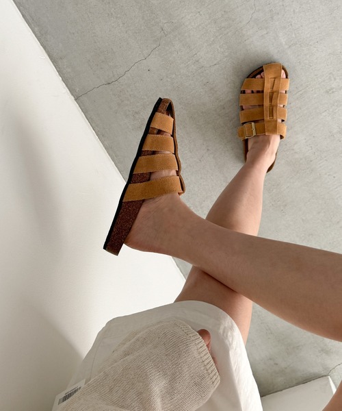 CANAL JEAN（キャナルジーン）の「El mar　スエードグルカスリッポンサンダル（サンダル・レディース・ブラウン/ベージュ・24.5/24/23.5）」の2枚目の写真