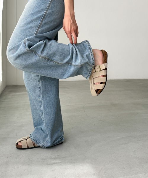 CANAL JEAN（キャナルジーン）の「El mar　スエードグルカスリッポンサンダル（サンダル・レディース・ブラウン/ベージュ・24.5/24/23.5）」の5枚目の写真