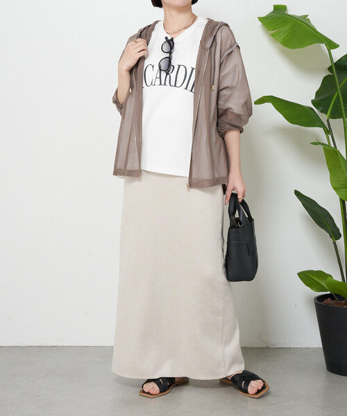 Jena espace merveilleux（ジェナ　エスパスメルヴェイユ）の「ロゴ入りシルケットカットソー（Tシャツ/カットソー・レディース・グレー/ブラック/オフホワイト・FREE）」の4枚目の写真