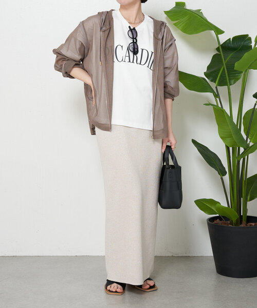 Jena espace merveilleux（ジェナ　エスパスメルヴェイユ）の「ロゴ入りシルケットカットソー（Tシャツ/カットソー・レディース・グレー/ブラック/オフホワイト・FREE）」の5枚目の写真