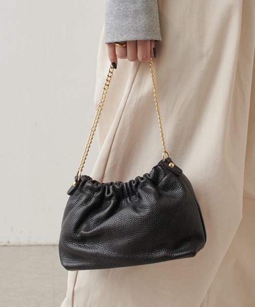 Lui's（ルイス）の「MILLELA FIRENZE チェーンショルダーバッグ（ショルダーバッグ・レディース・ブラウン/ブラック/ホワイト系その他・FREE）」の3枚目の写真