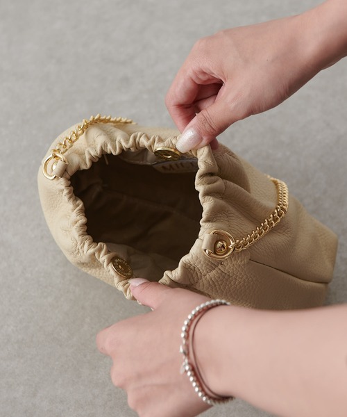 Lui's（ルイス）の「MILLELA FIRENZE チェーンショルダーバッグ（ショルダーバッグ・レディース・ブラウン/ブラック/ホワイト系その他・FREE）」の11枚目の写真