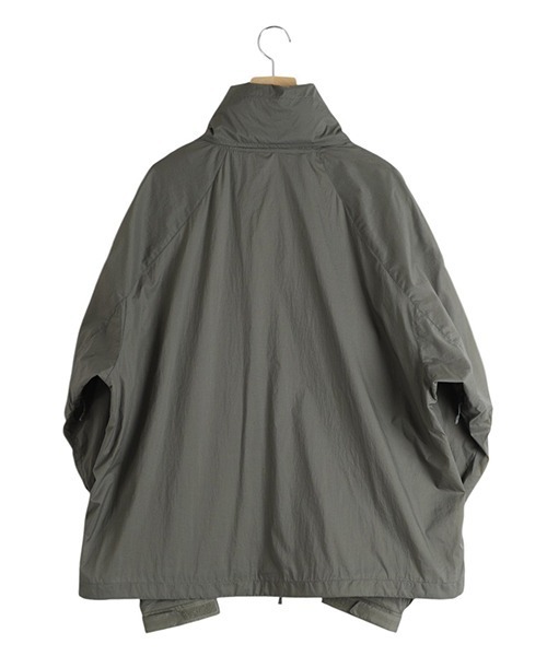 DAIWA PIER39（ダイワピア39）の「DAIWA PIER39 / ダイワ ピアサーティナイン：TECH WIND SHELL JACKET：BJ-21025[PIE]（ミリタリージャケット・メンズ・グレー・S/M/L）」の2枚目の写真