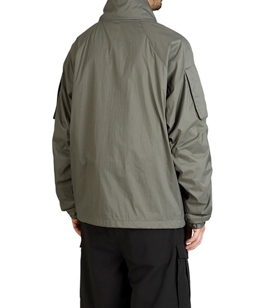DAIWA PIER39（ダイワピア39）の「DAIWA PIER39 / ダイワ ピアサーティナイン：TECH WIND SHELL JACKET：BJ-21025[PIE]（ミリタリージャケット・メンズ・グレー・S/M/L）」の15枚目の写真