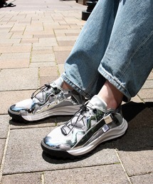 Scrap Book | 【MAISON MAVERICK PRESENTS】別注 Track touch-strap sneakers(スニーカー)