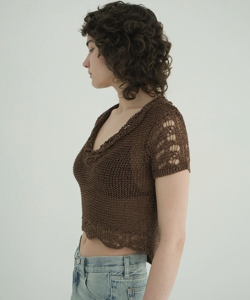 CLANE（クラネ）の「CROPPED CROCHET KNIT TOPS（ニット/セーター・レディース・ブラウン/アイボリー/ブラック・1/2）」の4枚目の写真