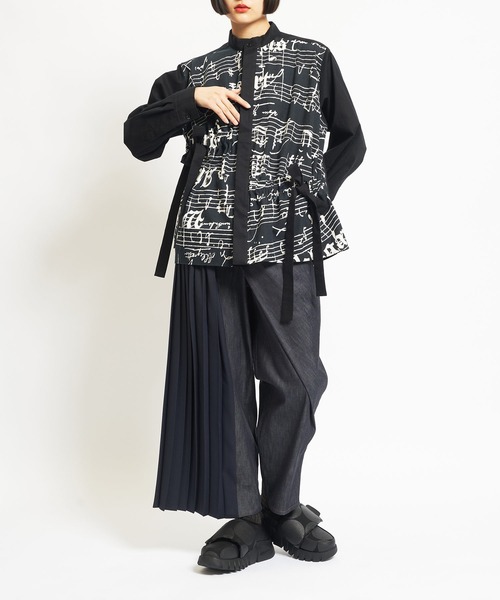 gomme（ゴム）の「モーツァルトスコアＰ　ギャザーブラウス（シャツ/ブラウス・レディース・ブラック/ホワイト・MEDIUM）」の6枚目の写真