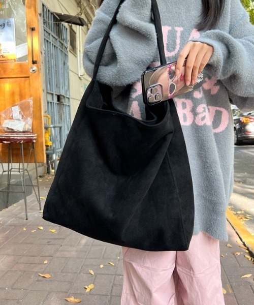 gossip！ロサンゼルス（ゴシップロサンゼルス）の「《A4サイズ対応》大容量通勤スエードショルダー バッグ（トートバッグ・レディース・ブラウン/ブラック/キャメル・FREE）」の18枚目の写真