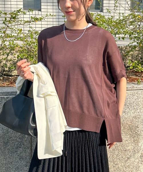 LAUTREAMONT（ロートレアモン）の「【WEB限定】リネンライクシアーニット≪手洗い可能≫（ニット/セーター・レディース・グリーン/ブルー/ピンク/イエロー/ネイビー/ブラウン/ブラック/パープル/ベージュ/ホワイト・9号）」の4枚目の写真