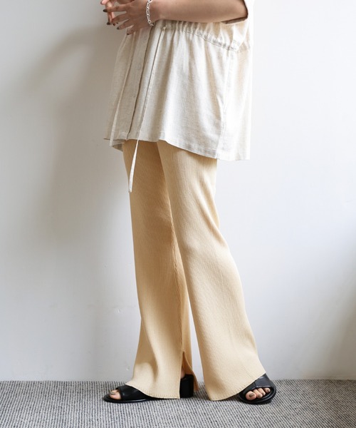 select MOCA Et(セレクトモカエト)の「【Et】Rib-Knit Slit Pants(その他パンツ・レディース・ブラック/ベージュ・FREE)」の2枚目の写真