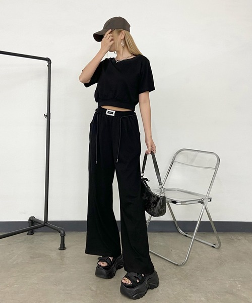 non-hedge（ノンヘッジ）の「オフショルトップスワイドパンツセットアップ（セットアップ・レディース・オートミール/グレー/ブラック・FREE）」の4枚目の写真