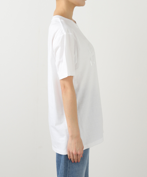 Spick & Span(スピックアンドスパン)の「《追加》箔ロゴプリントTシャツ(Tシャツ/カットソー・レディース・シルバー/ゴールド・FREE)」の9枚目の写真