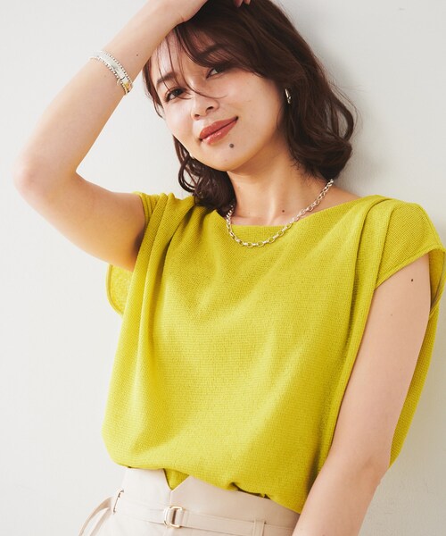 UNTITLED（アンタイトル）の「【ジャージ素材】インナードッキングシアーカットソー（Tシャツ/カットソー・レディース・オフホワイト/チャコールグレー/スモーキーグリーン系・50/44/48/00/02/04）」の14枚目の写真