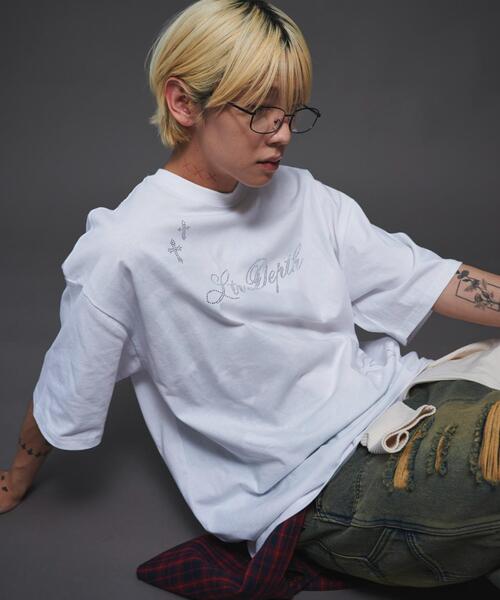 セール】LTR DEPTH/ラインストーングラフィックT(Tシャツ/カットソー セール】LTR DEPTH/ラインストーングラフィックT(Tシャツ/カットソー