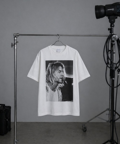 CULTURE SUPPLY（カルチャー サプライ）の「Photo Tee Kurt Cobain２（Tシャツ/カットソー・メンズ・ホワイト/ブラック・MEDIUM/LARGE/X-LARGE/SHORT）」の2枚目の写真