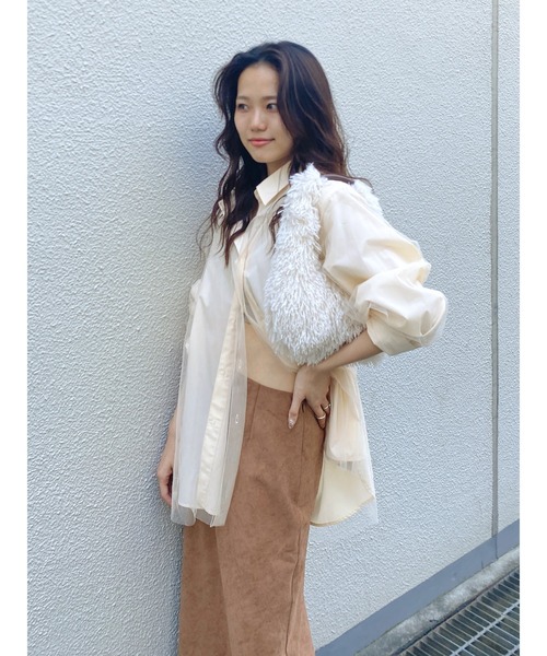 Ungrid(アングリッド)の「フェイクファーラウンドハンドバッグ(ハンドバッグ・レディース・オフホワイト/ブラウン・FREE)」の21枚目の写真