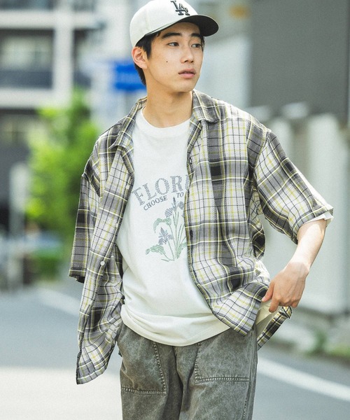 niko and...（ニコアンド）の「アソートモチーフ刺繍Tシャツ（Tシャツ/カットソー・メンズ・チャコール/ネイビー/ホワイト/オフホワイト・MEDIUM/LARGE）」の9枚目の写真