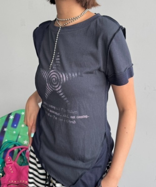 SHAGGIE(シャギー)の「切り替えビンテージ風Tシャツ(Tシャツ/カットソー・レディース・ネイビー/ホワイト/レッド・FREE)」の20枚目の写真