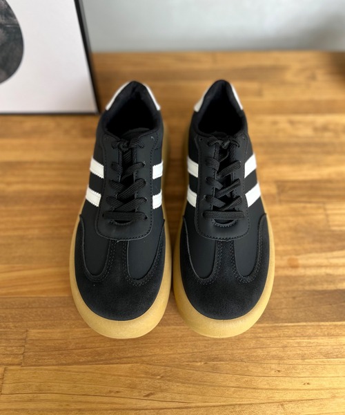 LUGG NAGG(ラグナグ)の「【Design Note】【厚底】ボリュームストリートスニーカー(スニーカー・レディース・ブラック/ホワイト・24.0cm/23.5cm/23.0cm/22.5cm)」の17枚目の写真