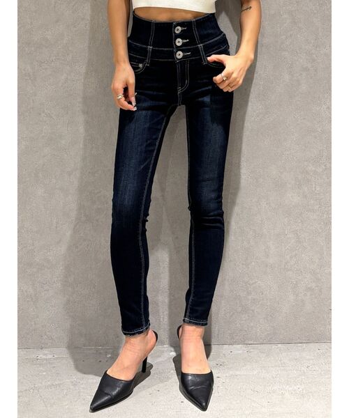 GYDA（ジェイダ）の「【TINY】ハイウエストウエストクロススキニーデニムパンツ（デニムパンツ・レディース・ブラック/ライトブルー/インディゴブルー・SMALL/X-SMALL/MEDIUM）」の3枚目の写真