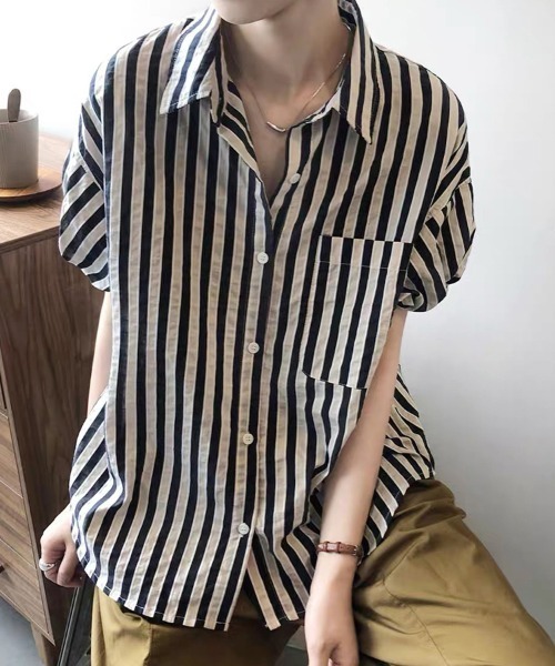 ONEP STAR(ワンピスター)の「ストライプ半袖シャツ(シャツ/ブラウス・レディース・ブラック/グリーン・MEDIUM/LARGE/X-LARGE)」の7枚目の写真