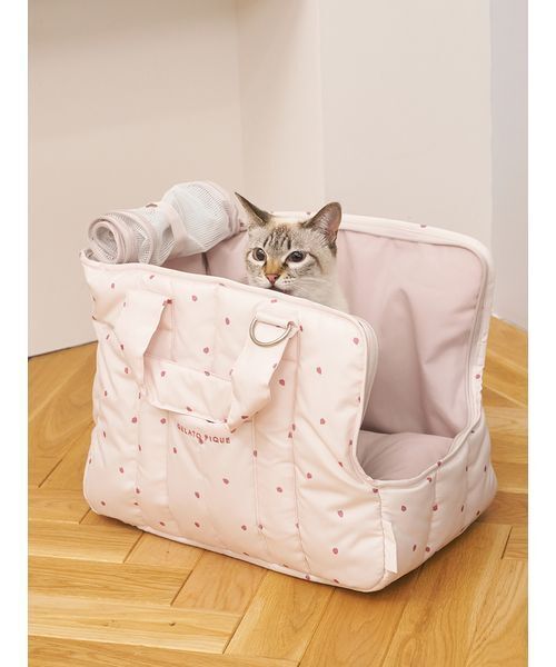 gelato pique(ジェラートピケ)の「【CAT&DOG】ストロベリー柄ミニサイズキャリーバッグ(ペット用キャリーケース・レディース・ピンク・F)」の2枚目の写真