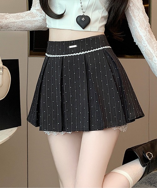 CHUL（チュル）の「裾レースドット柄タックミニスカート（スカート・レディース・ブラック/グレー・SMALL/MEDIUM/LARGE/X-LARGE）」の2枚目の写真