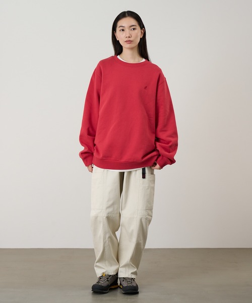 Gramicci(グラミチ)の「ONE POINT CREW SWEATSHIRT|ワンポイントクルースウェットシャツ UNISEX(スウェット・メンズ・ダークネイビー/ダークブラウン系/ヘザーグレー/オレンジ/レッド/ブラック系その他・L/S/XXL/XL/M)」の5枚目の写真