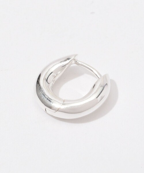 ANNIKA INEZ（アニカイネズ）の「Annika Inez Wide Oblique Hoops S ピアス（ピアス（両耳用）・レディース・シルバー・FREE）」の3枚目の写真