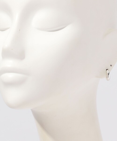 ANNIKA INEZ（アニカイネズ）の「Annika Inez Wide Oblique Hoops S ピアス（ピアス（両耳用）・レディース・シルバー・FREE）」の5枚目の写真