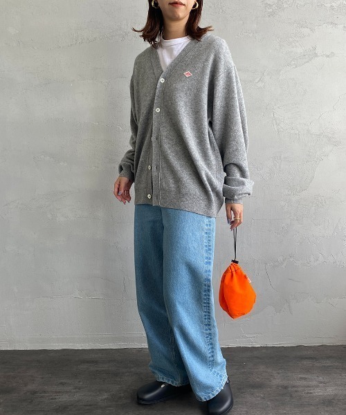 DANTON（ダントン）の「[DANTON/ダントン] ワンポイントロゴ Vネックニットカーディガン（カーディガン/ボレロ・レディース・レッド/ライトグレー/グレイッシュベージュ/ブラック・42/40）」の7枚目の写真