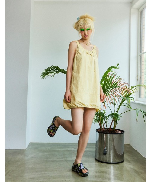 Little sunny bite(リトルサニーバイト)の「《little sunny bite》nylon mini dress(ワンピース・レディース・ホワイト/イエロー/ブラック・MEDIUM/SMALL)」の16枚目の写真