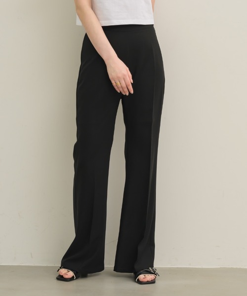 NEUNA(ヌナ)の「フレアラインパンツ(スラックス・レディース・アイボリー/ブラック・SMALL/MEDIUM/LARGE)」の4枚目の写真