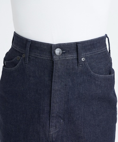 YANUK（ヤヌーク）の「スリットロングスカート（デニムスカート・レディース・インディゴブルー・XS/S/M）」の9枚目の写真