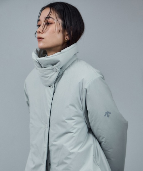 DESCENTE ALLTERRAIN（デサント　オルテライン）の「【DESCENTE ALLTERRAIN（デサントオルテライン）】別注ステンカラーパフコート（ダウンジャケット/コート・レディース・ブラック系その他/ライトグレー・FREE）」の14枚目の写真
