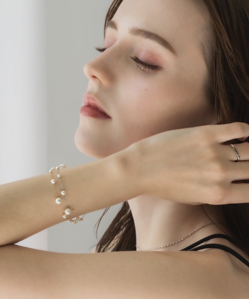 muku（ムク）の「BRACELET/RANDOM PEARL（ブレスレット・レディース・ゴールド/シルバー・FREE）」の5枚目の写真