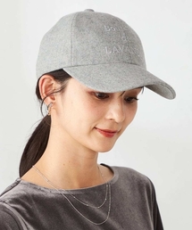 a.v.v（アーヴェヴェ）の「刺繍ロゴフランネルキャップ（キャップ）」