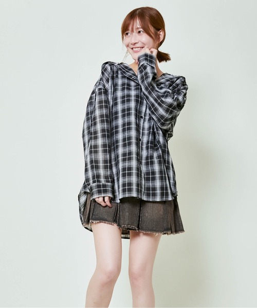 GORGE(ゴージ)の「《フード付き×ルーズシルエット》レディース チェック柄 シャツ 長袖 羽織り 春秋冬(シャツ/ブラウス・レディース・オレンジ/ブラック/アイボリー・F)」の4枚目の写真