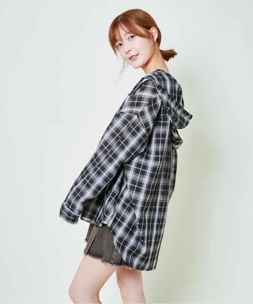 GORGE(ゴージ)の「《フード付き×ルーズシルエット》レディース チェック柄 シャツ 長袖 羽織り 春秋冬(シャツ/ブラウス・レディース・オレンジ/ブラック/アイボリー・F)」の16枚目の写真