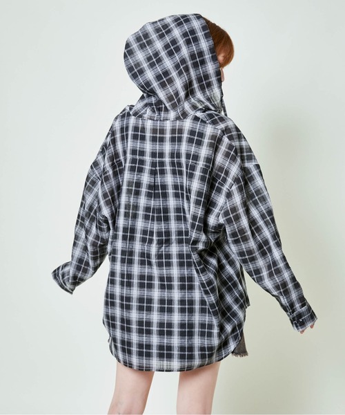 GORGE(ゴージ)の「《フード付き×ルーズシルエット》レディース チェック柄 シャツ 長袖 羽織り 春秋冬(シャツ/ブラウス・レディース・オレンジ/ブラック/アイボリー・F)」の18枚目の写真