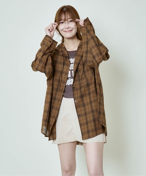 GORGE(ゴージ)の「《フード付き×ルーズシルエット》レディース チェック柄 シャツ 長袖 羽織り 春秋冬(シャツ/ブラウス・レディース・オレンジ/ブラック/アイボリー・F)」の6枚目の写真