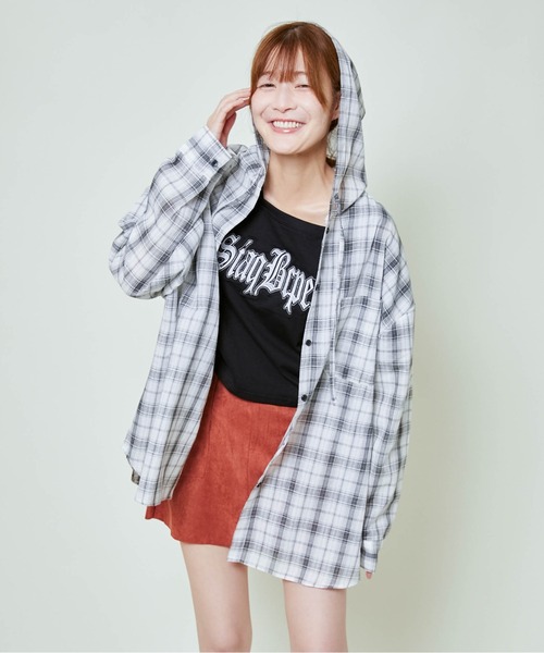 GORGE(ゴージ)の「《フード付き×ルーズシルエット》レディース チェック柄 シャツ 長袖 羽織り 春秋冬(シャツ/ブラウス・レディース・オレンジ/ブラック/アイボリー・F)」の11枚目の写真